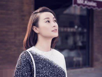 刚下山就捡了个美女老婆林凡唐烟柔,林凡与唐烟柔的浪漫奇缘